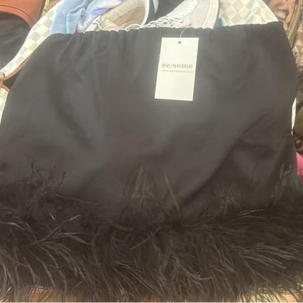 Black feather trim skirt new with tags size medium